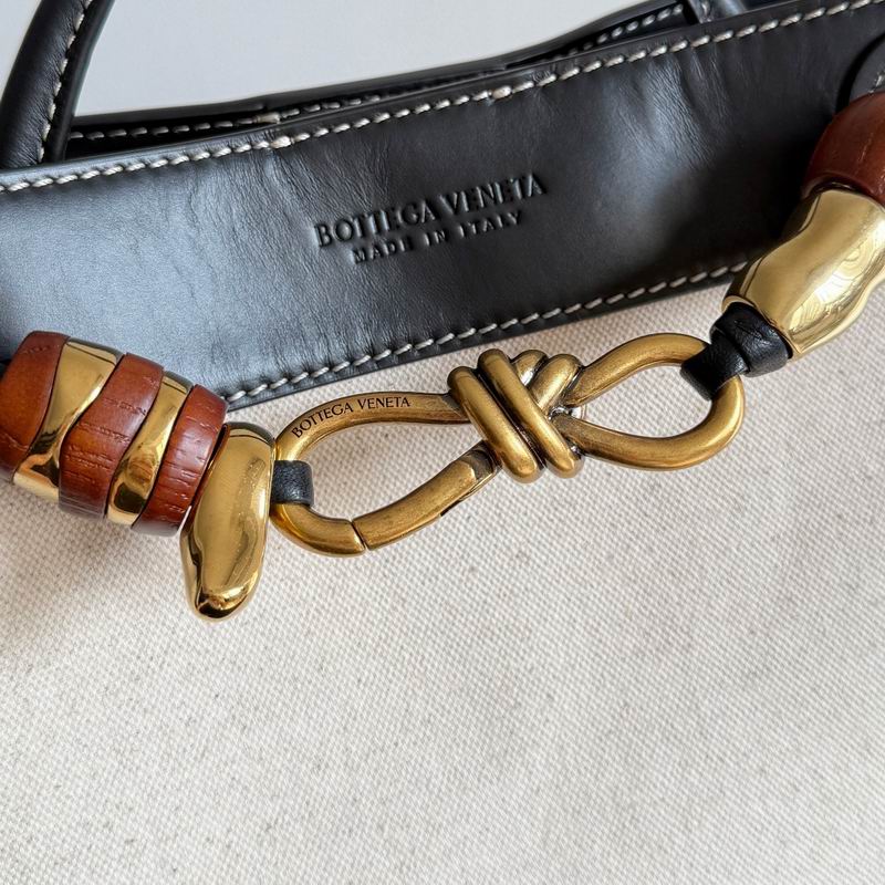 BTVA-Bags - Strap Story - 465