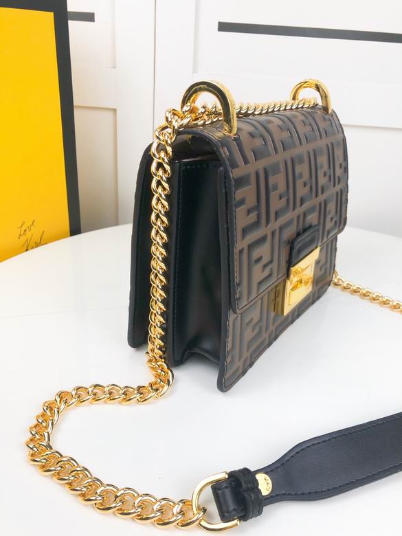FDNI-Bags - Strap Story - 088
