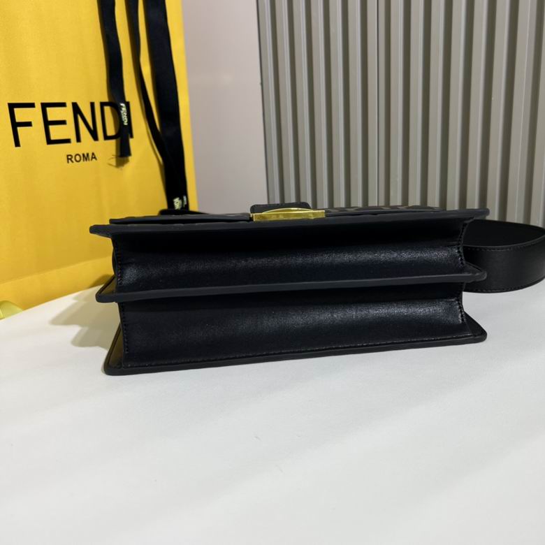 FDNI-Bags - Strap Story - 087