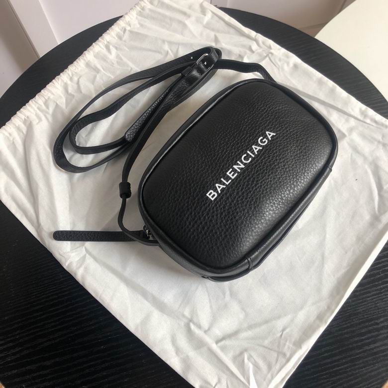 BLGA-Bags - Strap Story - 054