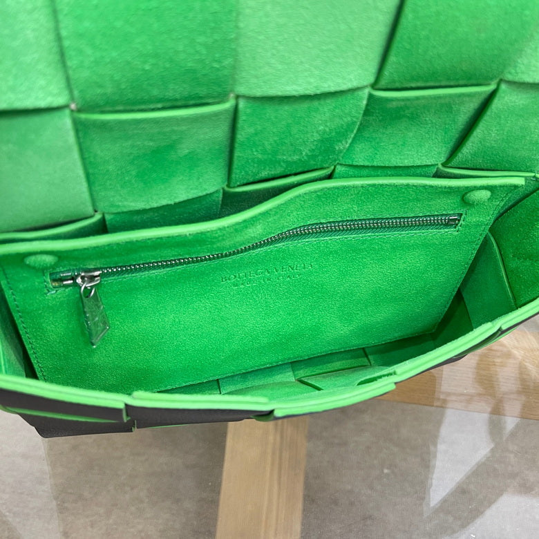 BTVA-Bags - Strap Story - 210