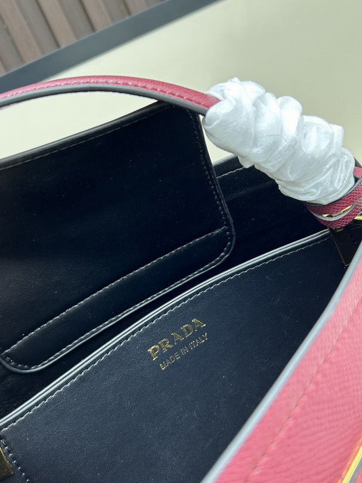 PRD-Bags - Strap Story - 1922