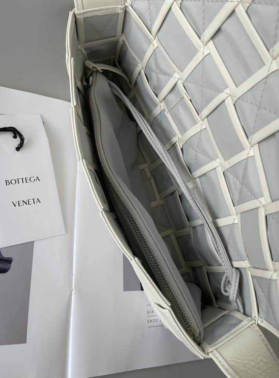 BTVA-Bags - Strap Story - 180