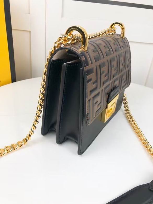 FDNI-Bags - Strap Story - 088