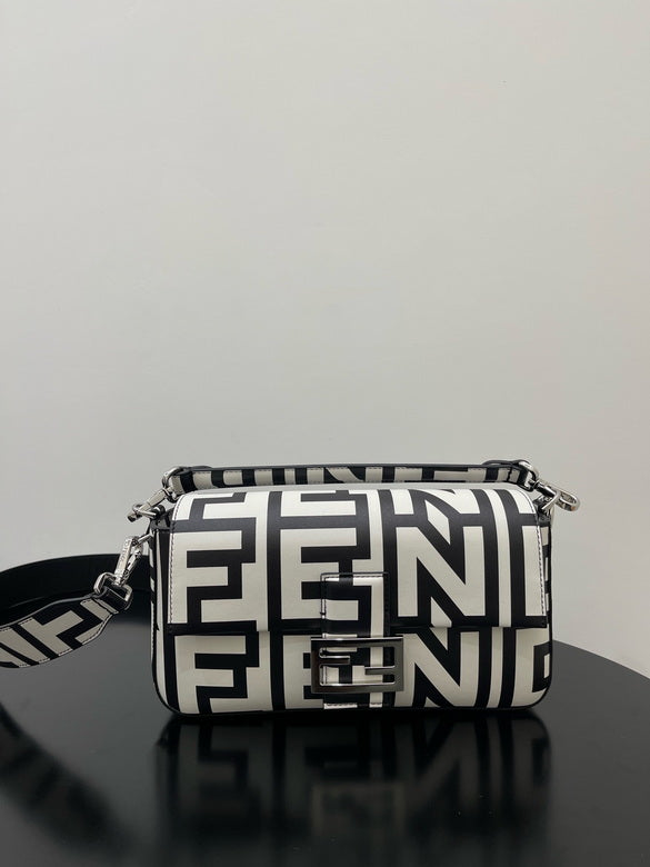 FDNI-Bags - Strap Story - 695