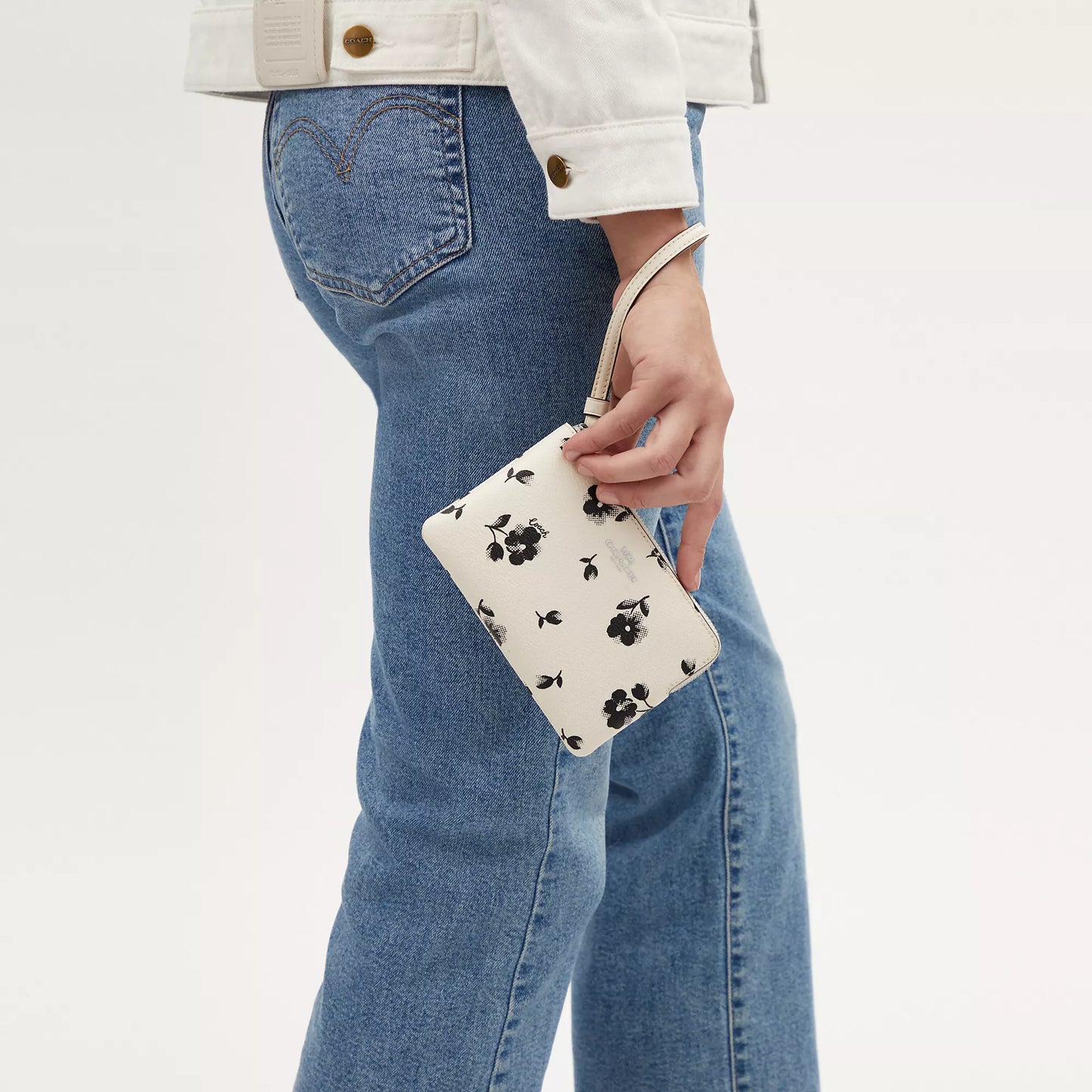 StrapStory - Wristlet 172