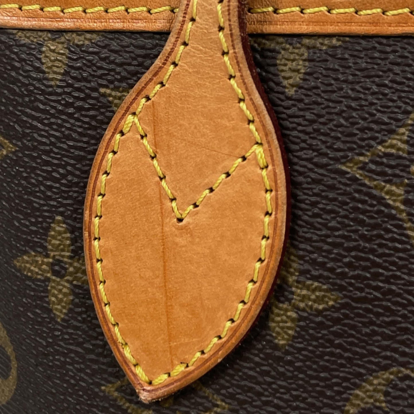 StrapStory - Tote Bag 3703