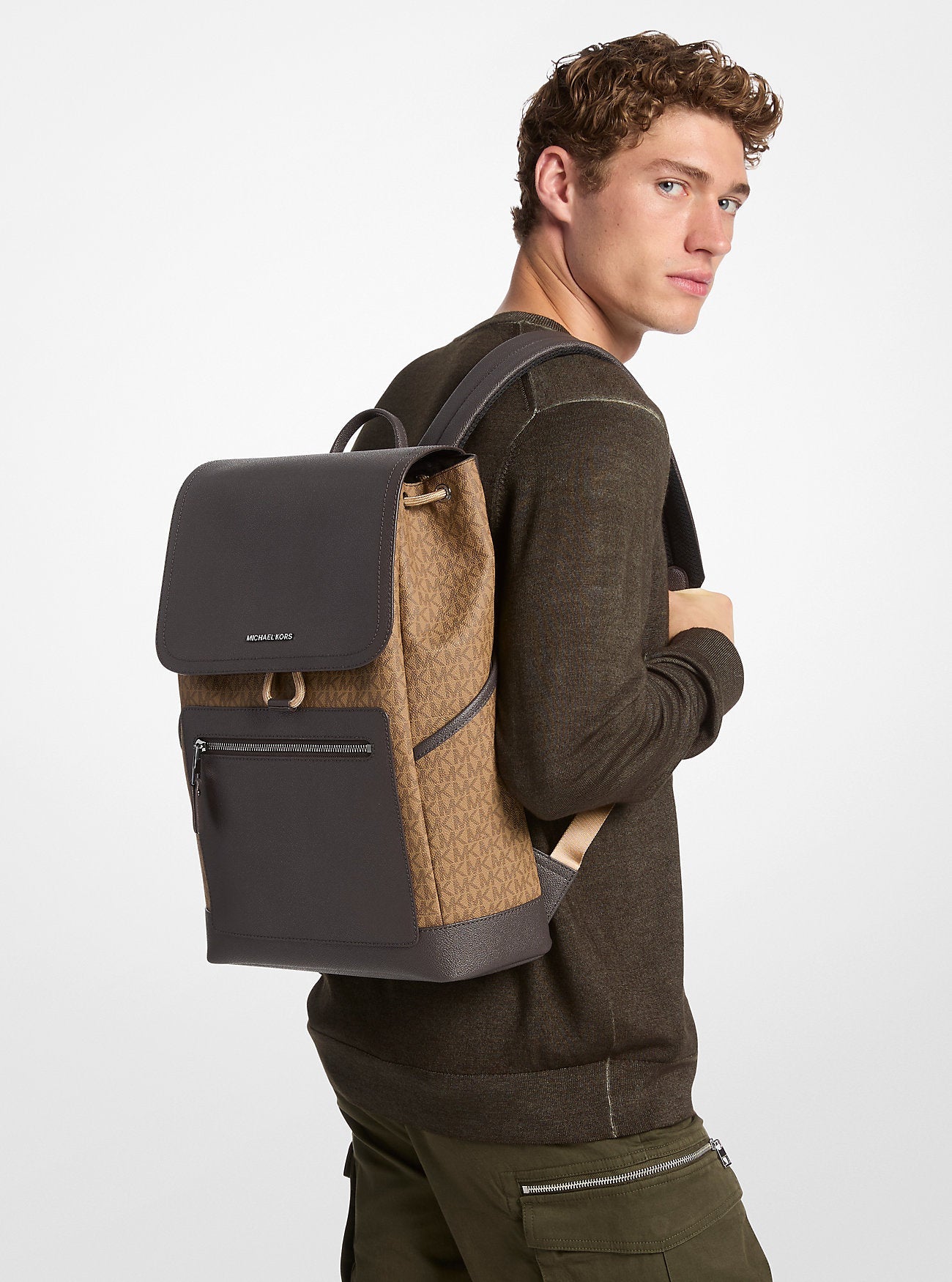 StrapStory - Backpack 930