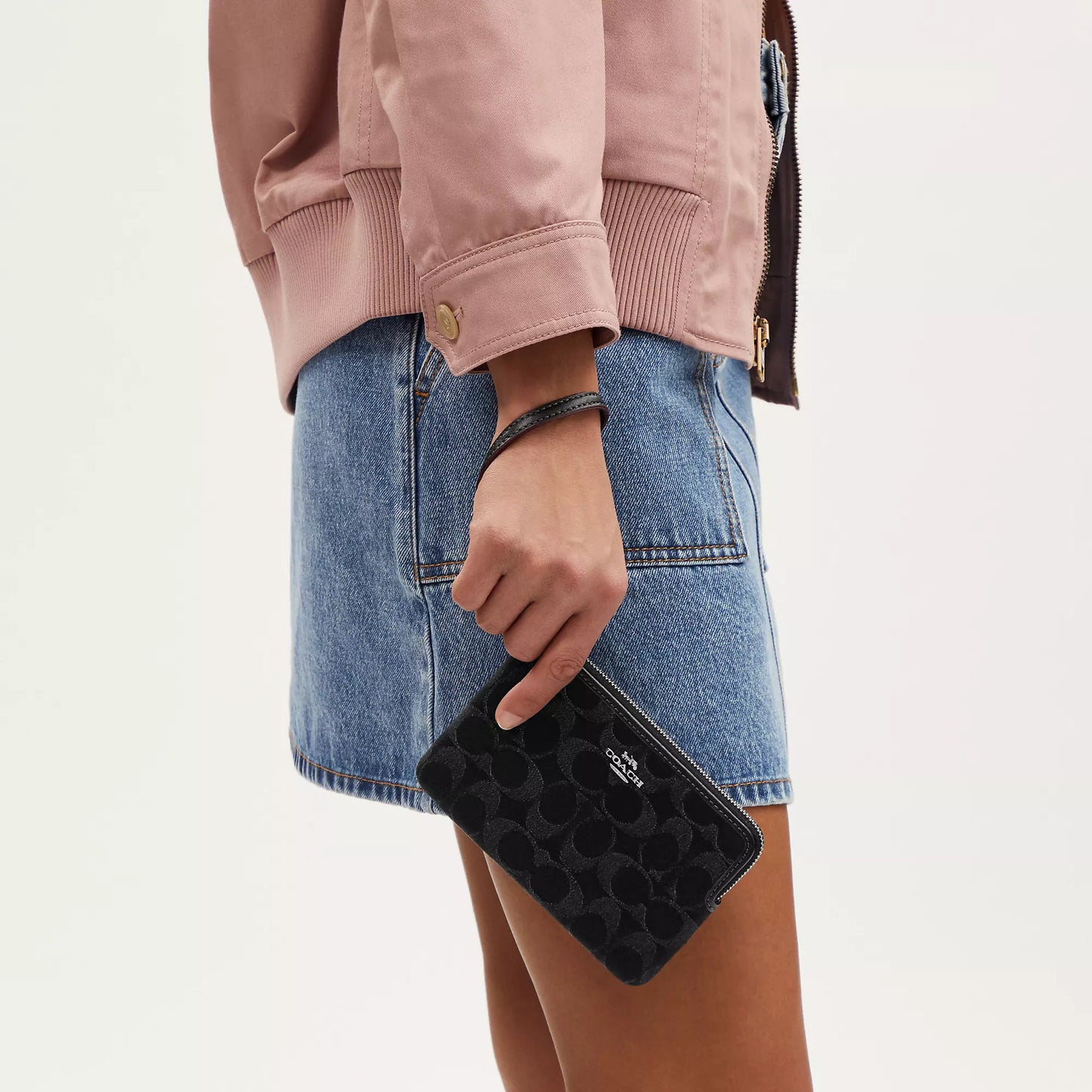 StrapStory - Wristlet 188