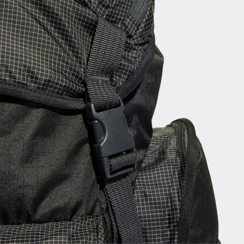 StrapStory - Backpack 543