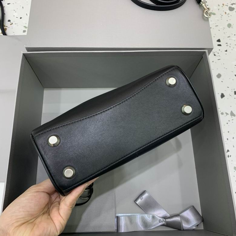 BLGA-Bags - Strap Story - 685