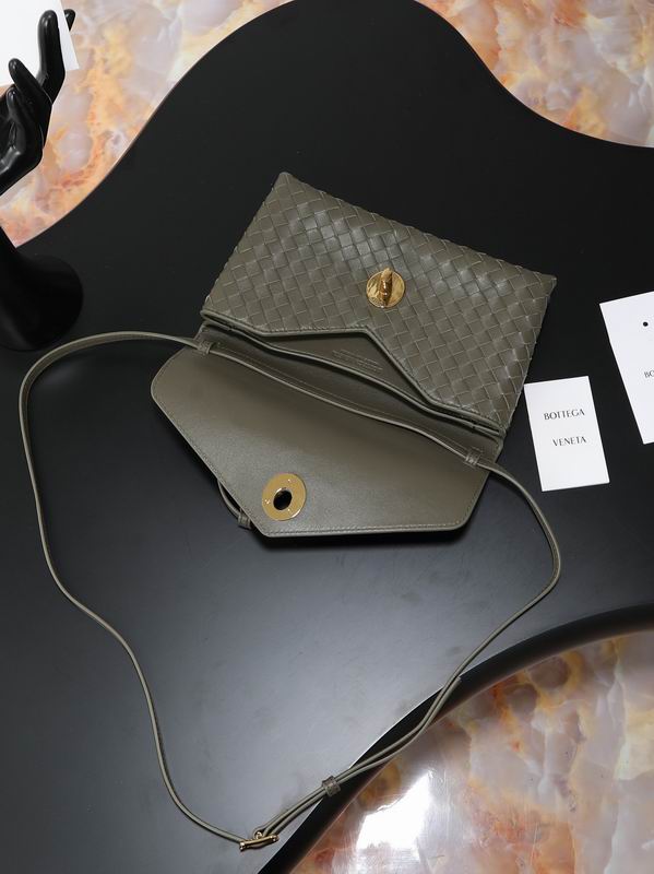 BTVA-Bags - Strap Story - 428
