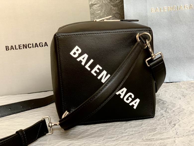 BLGA-Bags - Strap Story - 514