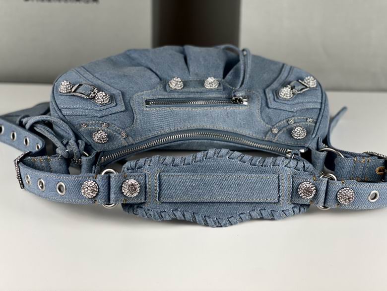 BLGA-Bags - Strap Story - 320