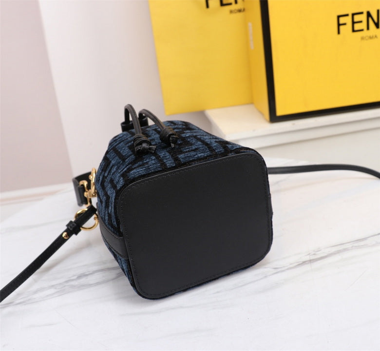 FDNI-Bags - Strap Story - 580