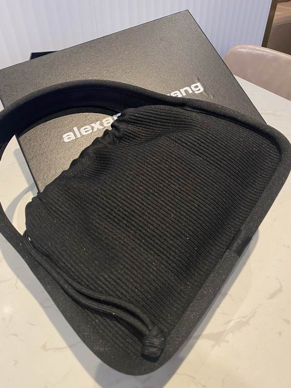 AXWG-Bag - Strap Story - 002