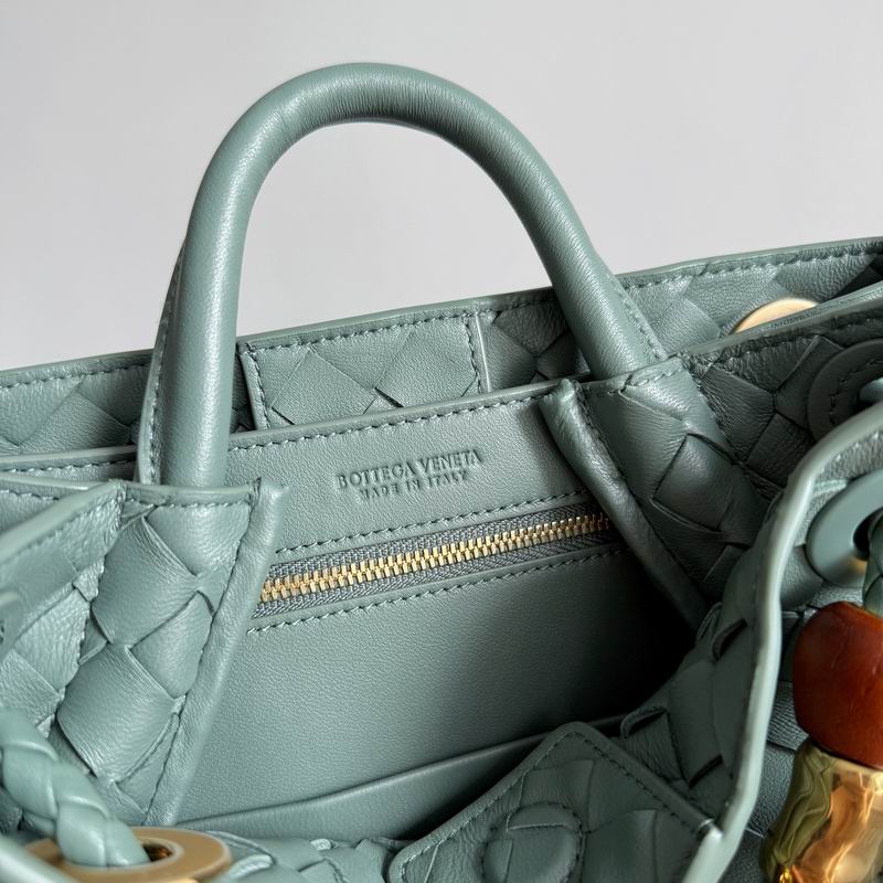 BTVA-Bags - Strap Story - 320