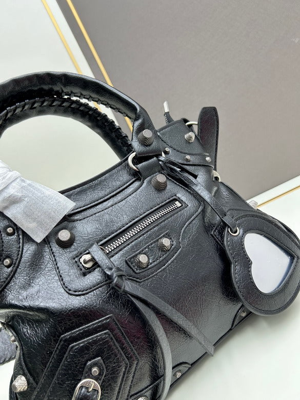 BLGA-Bags - Strap Story - 760