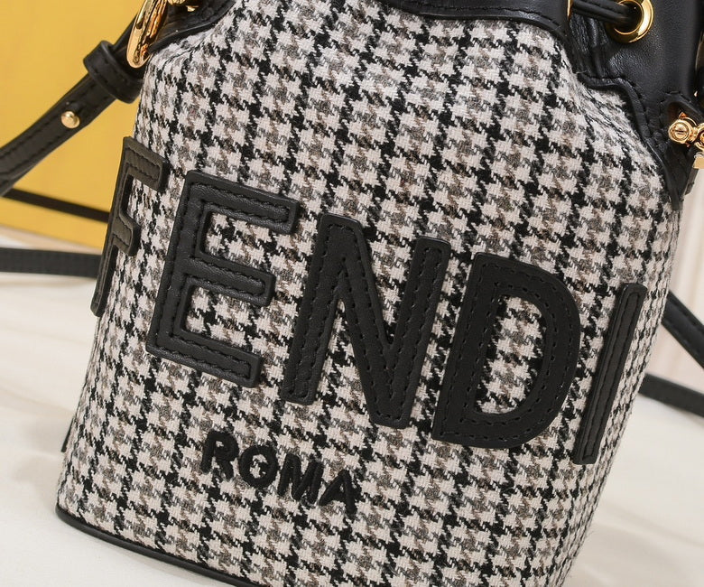 FDNI-Bags - Strap Story - 270