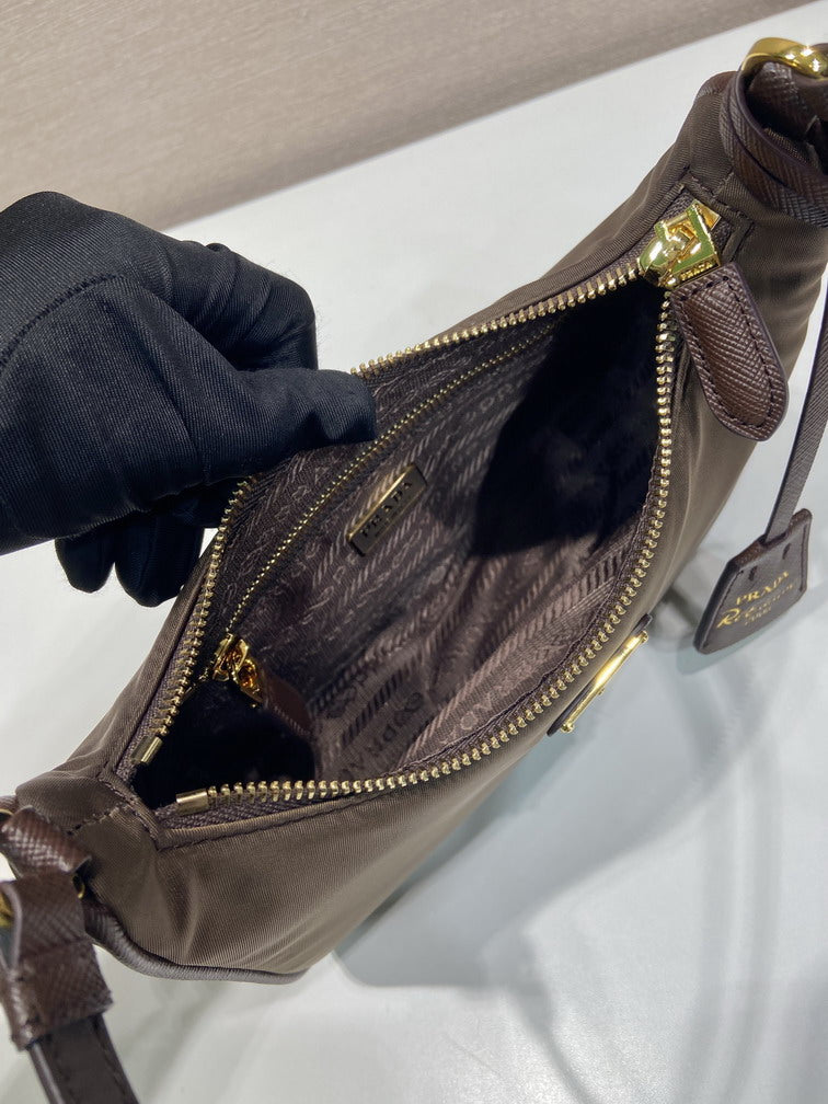 PRD-Bags - Strap Story - 1945