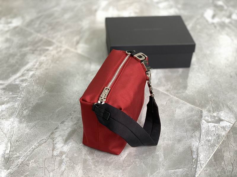 AXWG-Bag - Strap Story - 005