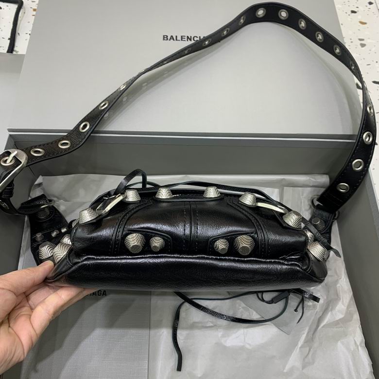 BLGA-Bags - Strap Story - 606