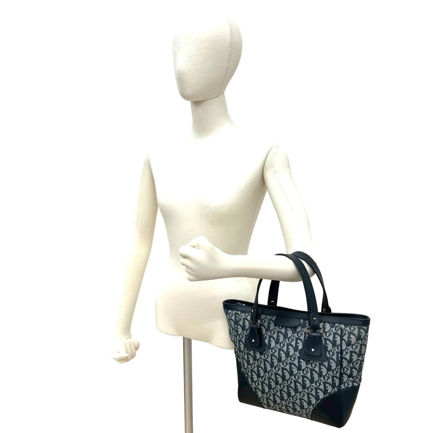 StrapStory - Tote Bag 3876