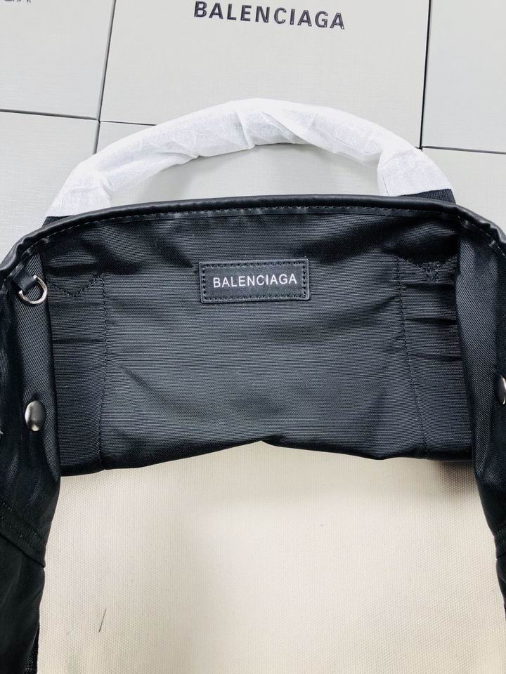 BLGA-Bags - Strap Story - 136