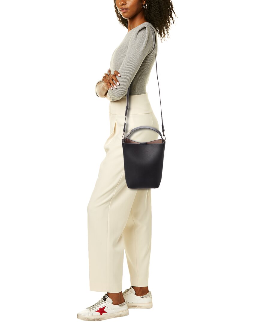 StrapStory - Bucket Bag 093