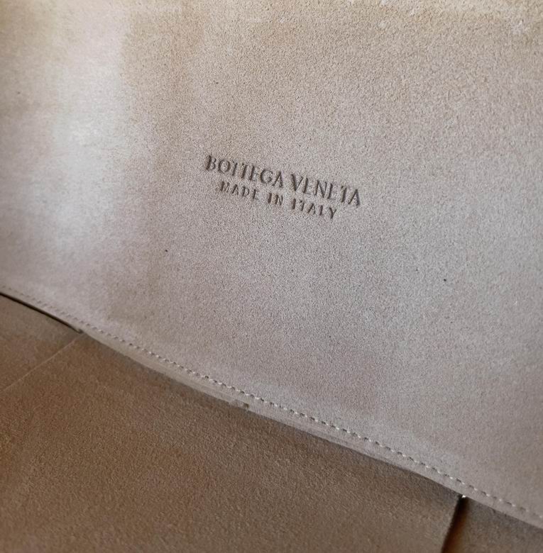 BTVA-Bags - Strap Story - 093