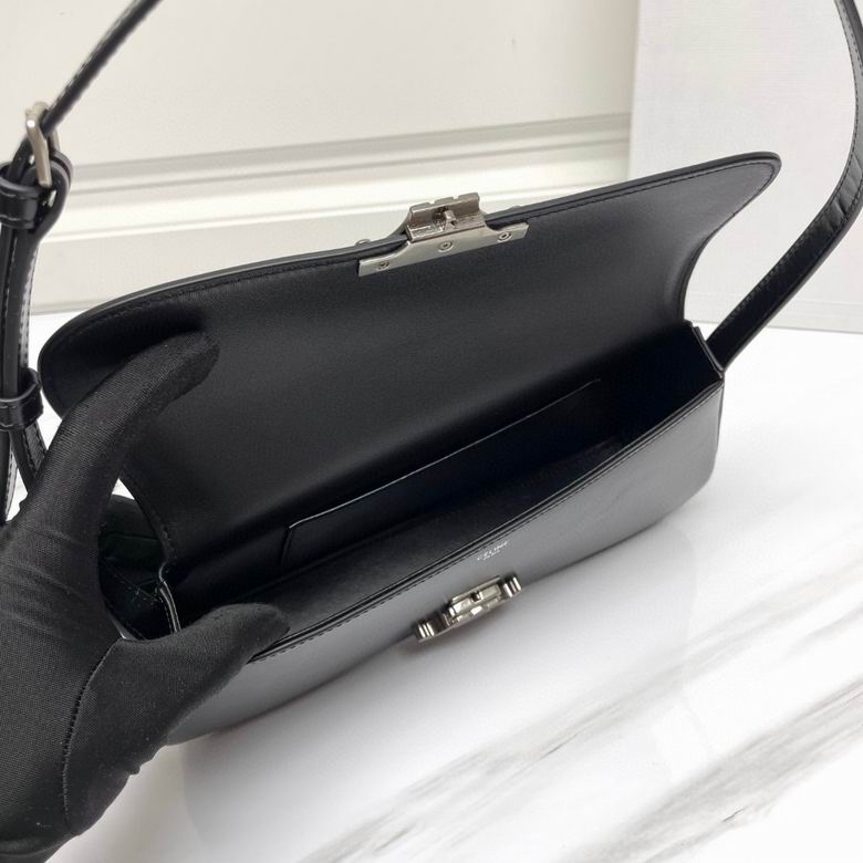 CLNE-Bags - Strap Story - 300