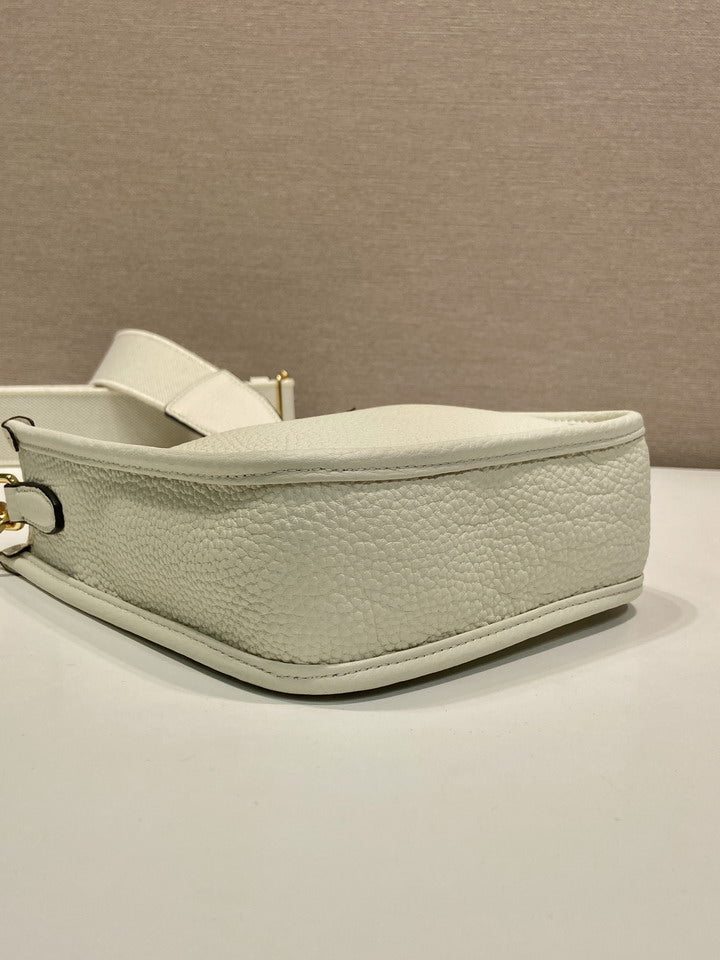 PRD-Bags - Strap Story - 1952