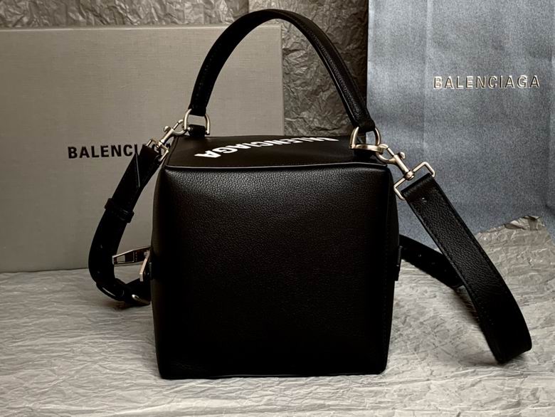 BLGA-Bags - Strap Story - 204
