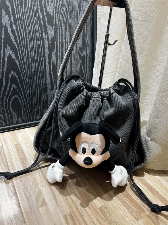 AXWG-Bag - Strap Story - 001