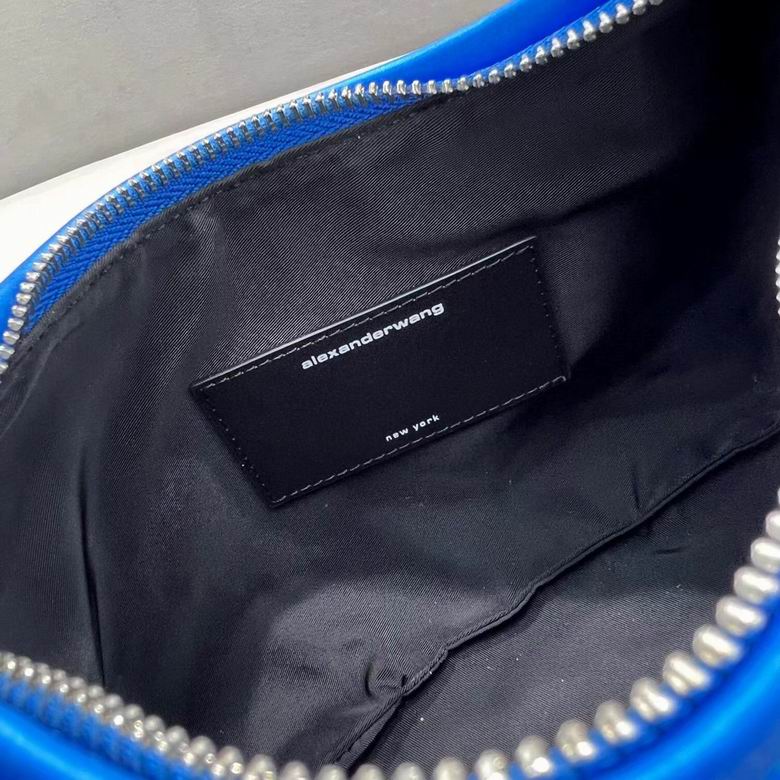 AXWG-Bag - Strap Story - 008