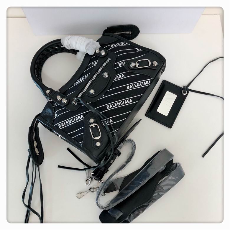 BLGA-Bags - Strap Story - 411