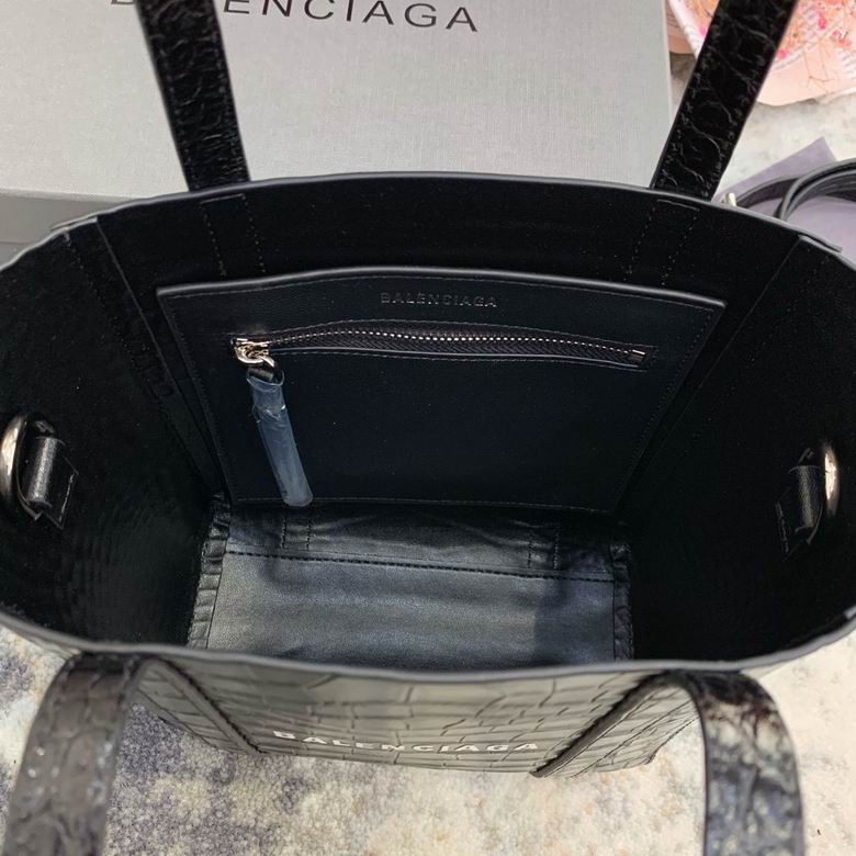 BLGA-Bags - Strap Story - 225