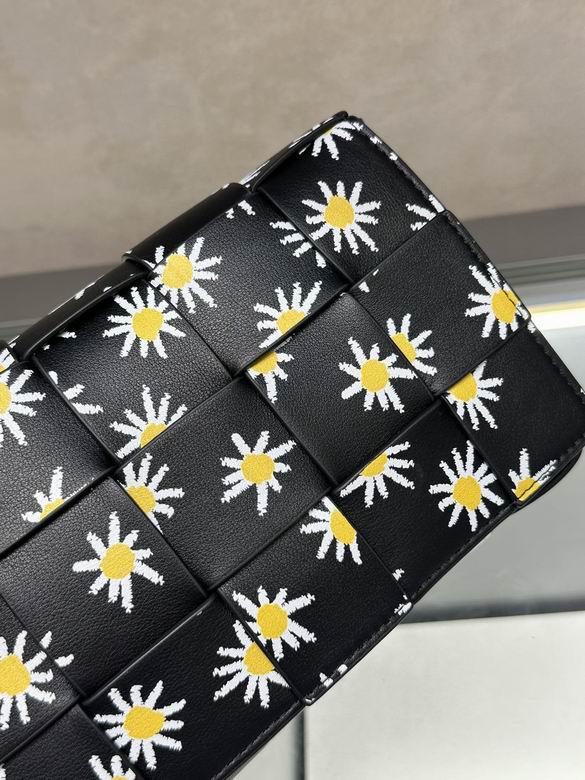 BTVA-Bags - Strap Story - 212