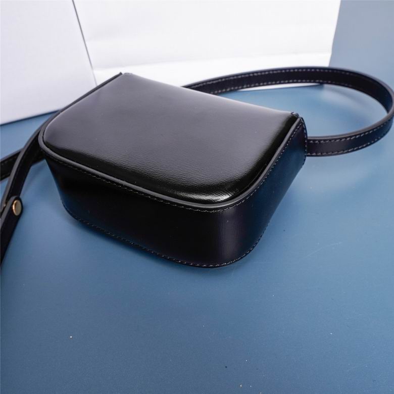 CLNE-Bags - Strap Story - 091