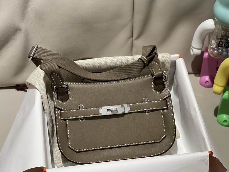 HMSM-Bags - Strap Story - 080