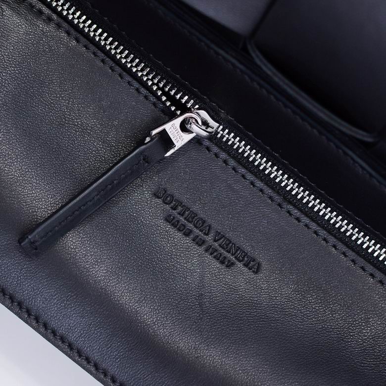 BTVA-Bags - Strap Story - 158