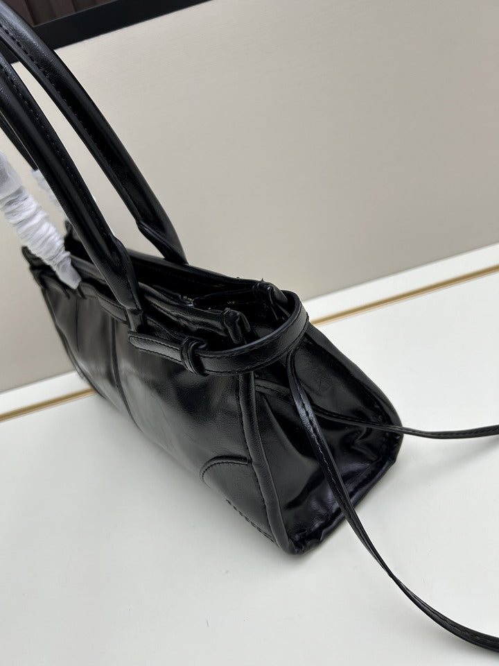 PRD-Bags - Strap Story - 1917