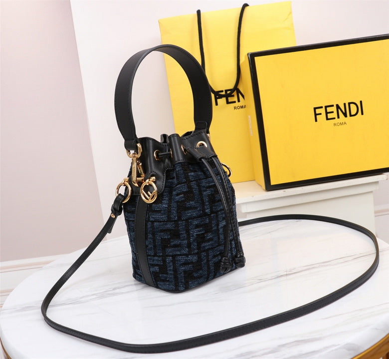 FDNI-Bags - Strap Story - 580