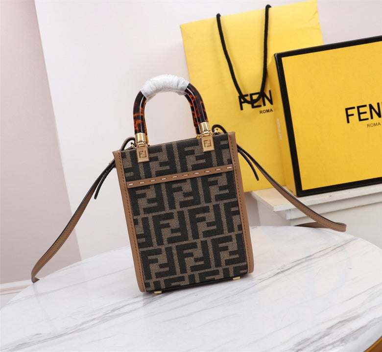 FDNI-Bags - Strap Story - 650