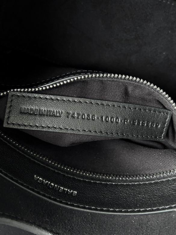 BLGA-Bags - Strap Story - 195