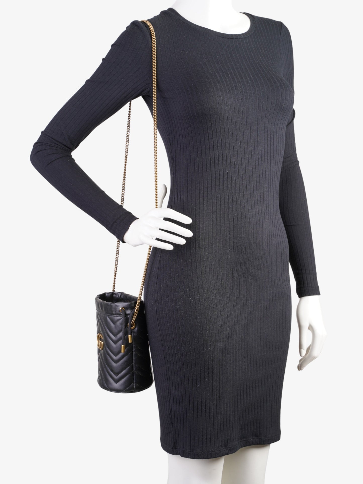 StrapStory - Bucket Bag 190