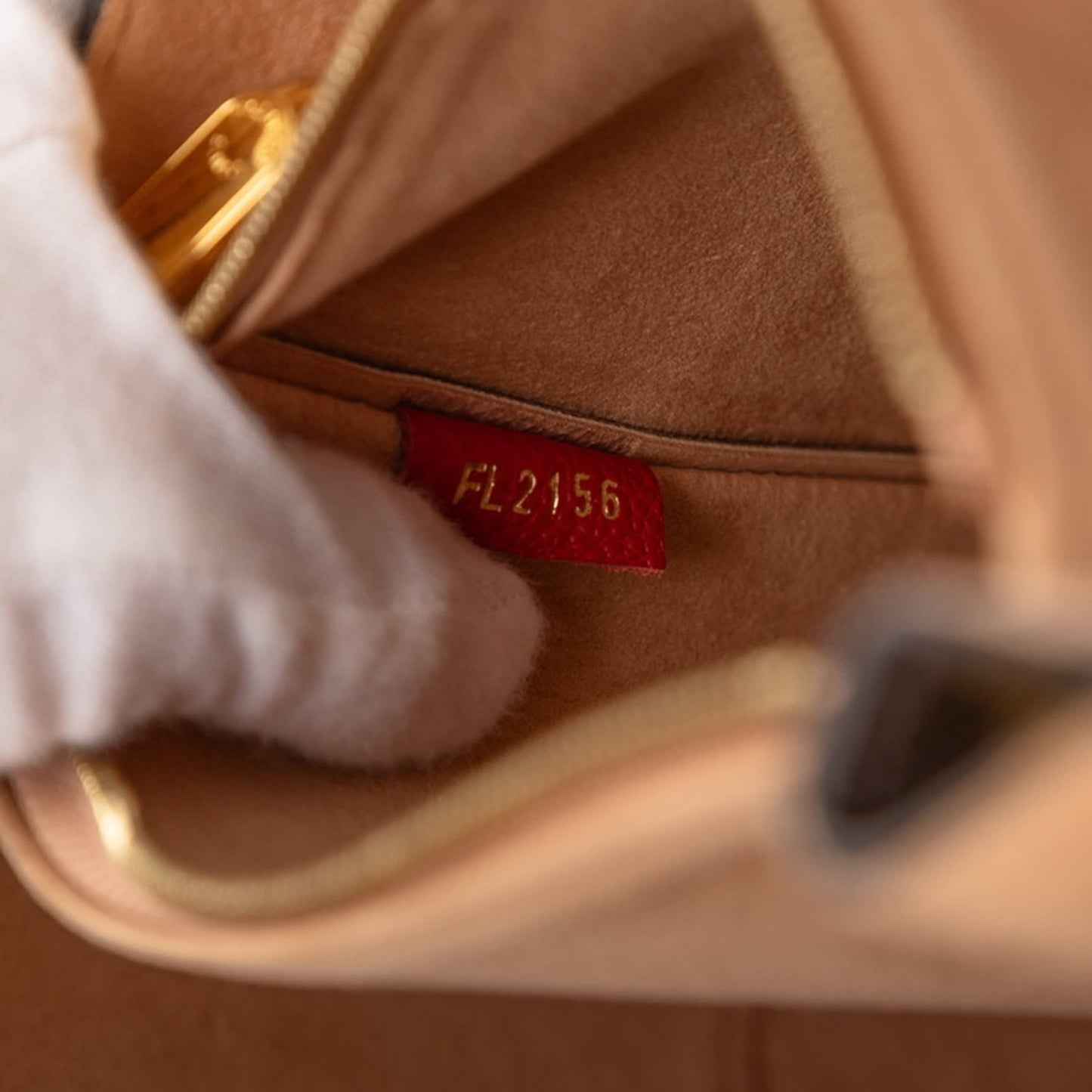 StrapStory - Tote Bag 3277