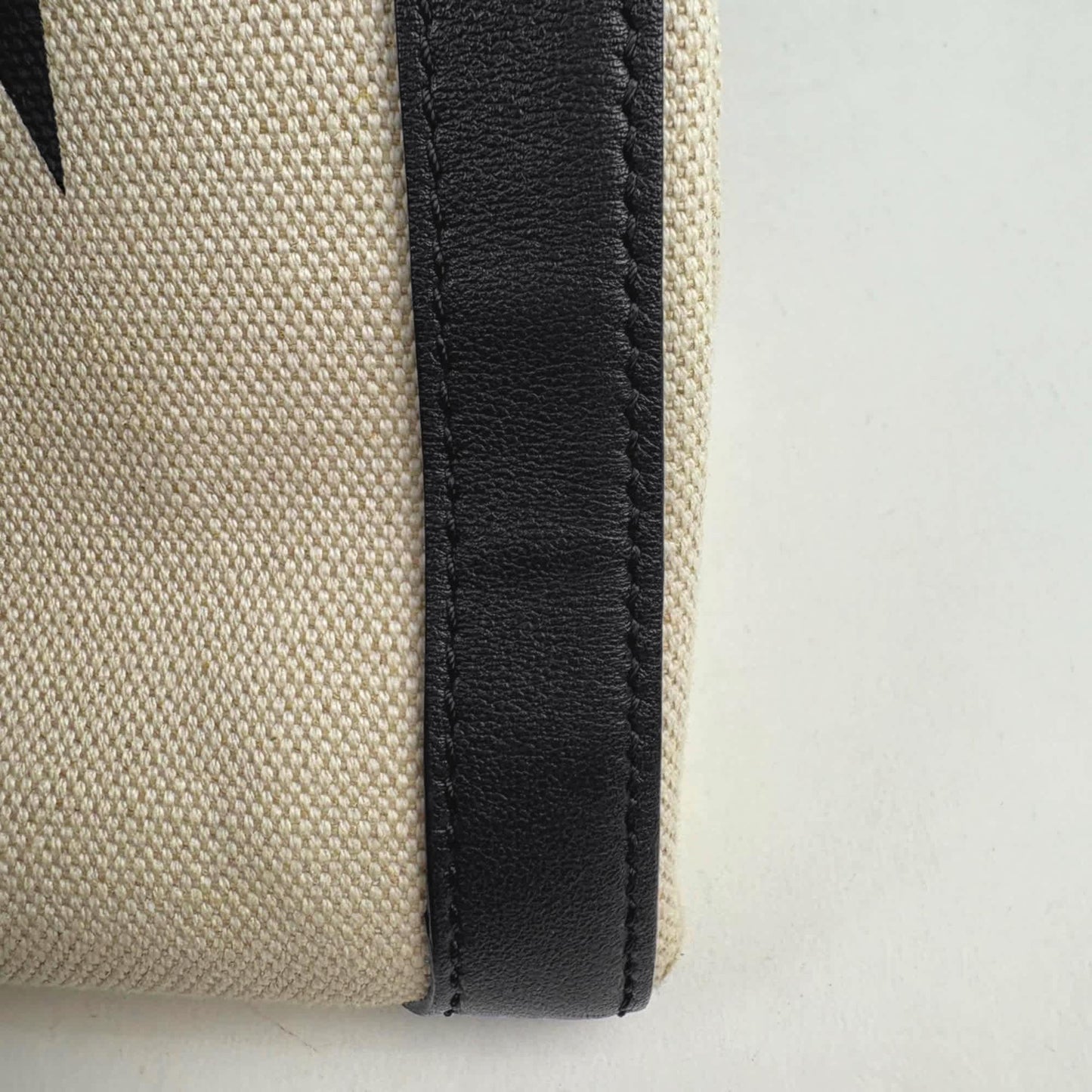 StrapStory - Tote Bag 3067