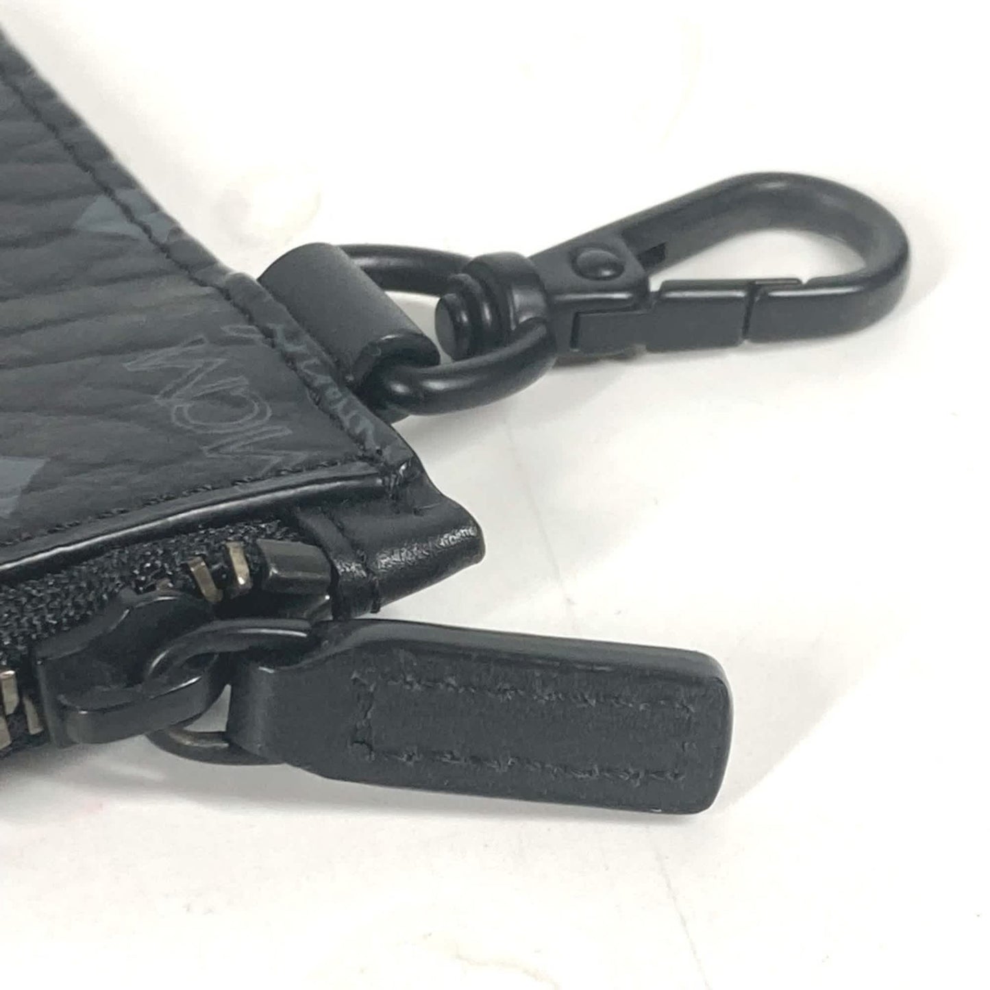 StrapStory - Wristlet 720