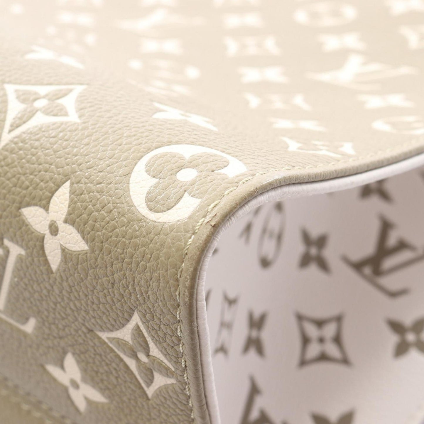 StrapStory - Tote Bag 3264